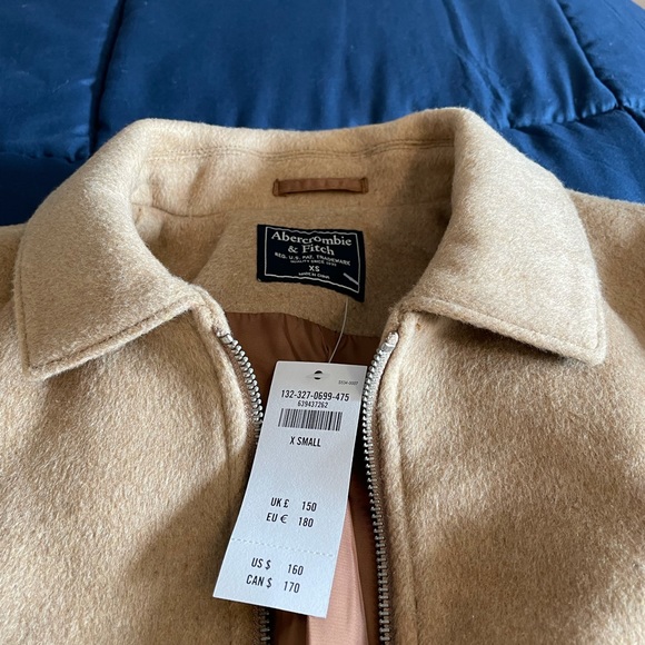 Wool blend jacket. New with tags! (LAST CHANCE!) - Picture 2 of 2